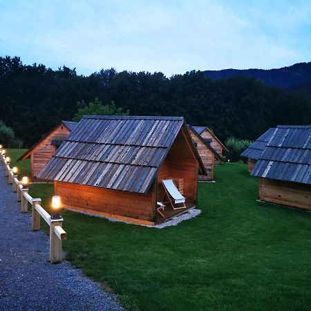 Small Wooden Houses And Apartments Zgornja Dobrava Radovljica Εξωτερικό φωτογραφία